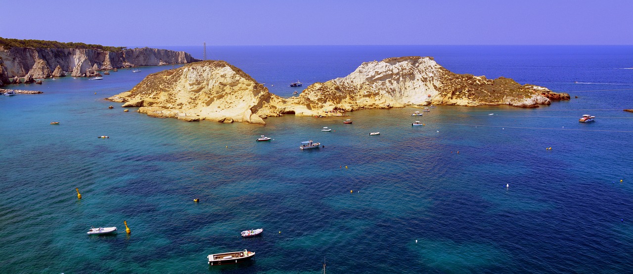 Come muoversi sulle isole Tremiti? Gli spostamenti sulle isole